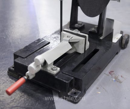 Фото 8 - Станок абразивный отрезной Cut-Off Machine STALEX 400M/3 (220В).