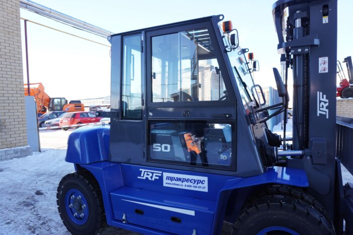 Фото 4 - Вилочный погрузчик TRF D50-4X.